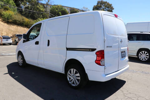 2020 Nissan NV200 SV