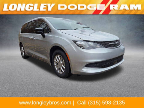 2026 Chrysler Voyager LX