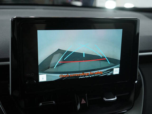 2025 Toyota Corolla Cross XLE