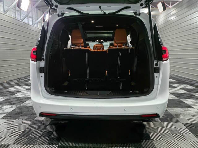 2025 Chrysler Pacifica Plug-In Hybrid Pinnacle