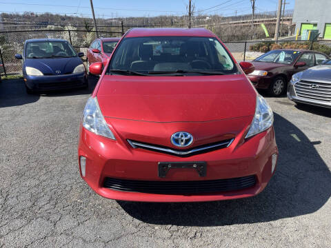 2012 Toyota Prius v Five