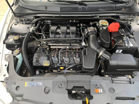 2013 Ford Taurus SEL