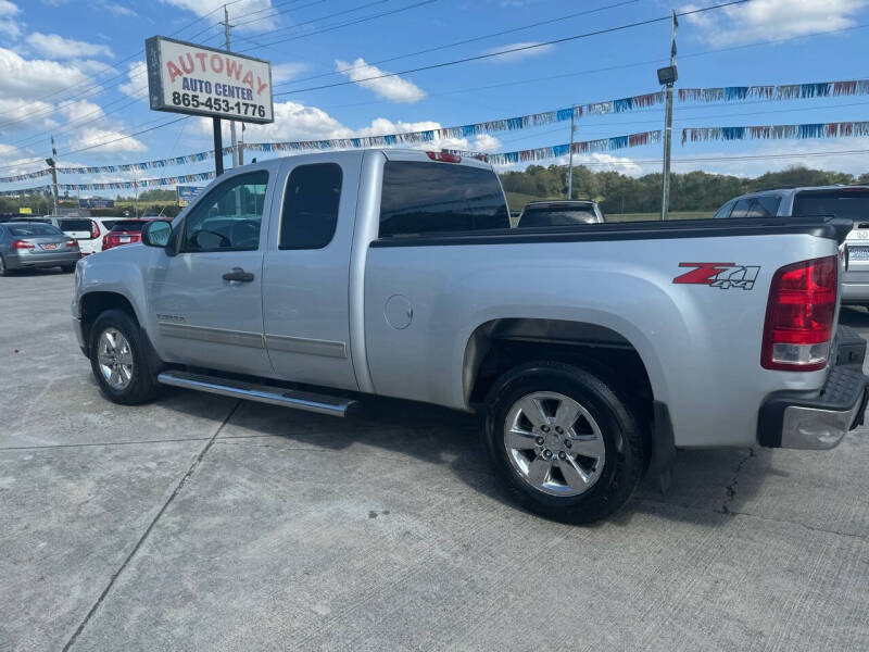 2013 GMC Sierra 1500 SLE photo 3