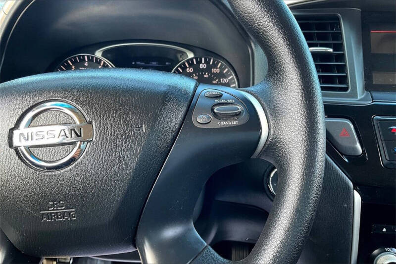 2014 Nissan Pathfinder S