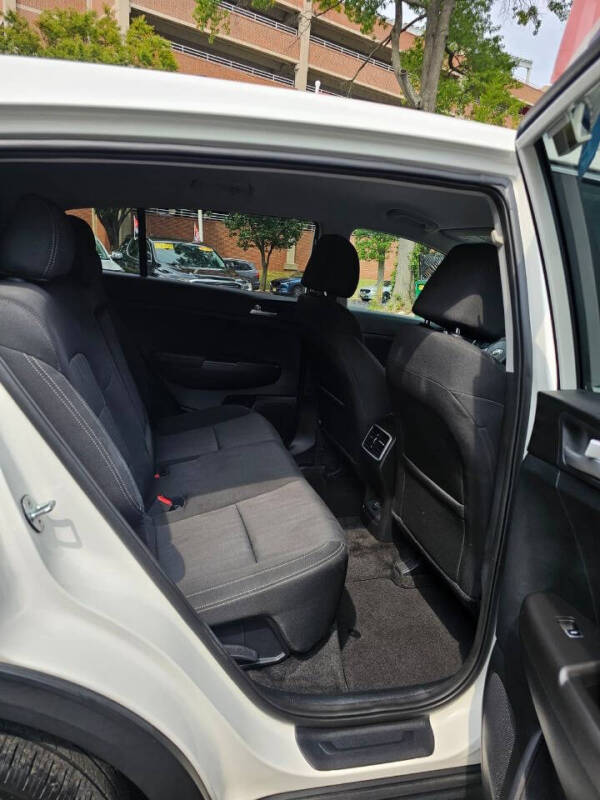 2022 Kia Sportage LX