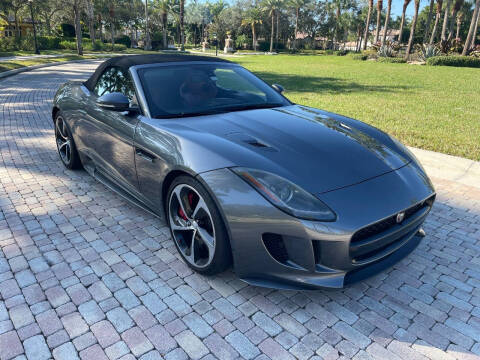 2016 Jaguar F-TYPE R