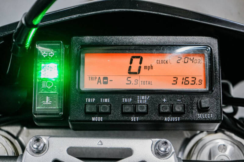 2022 Suzuki DR-Z400SM