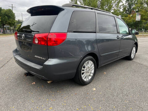 2009 Toyota Sienna XLE