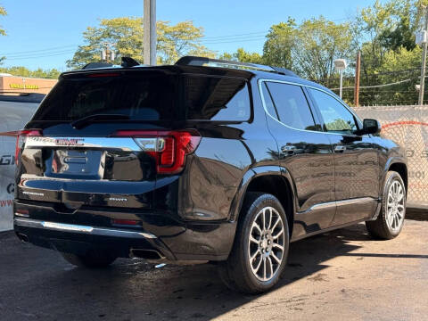 2022 GMC Acadia Denali