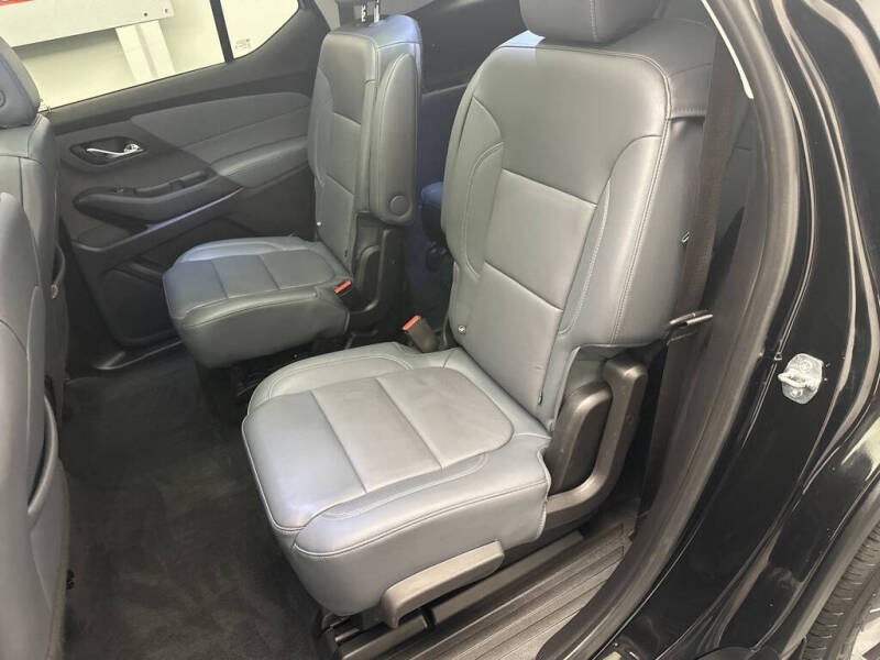 2021 Chevrolet Traverse LT Leather