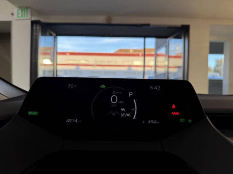 2024 Toyota Prius LE