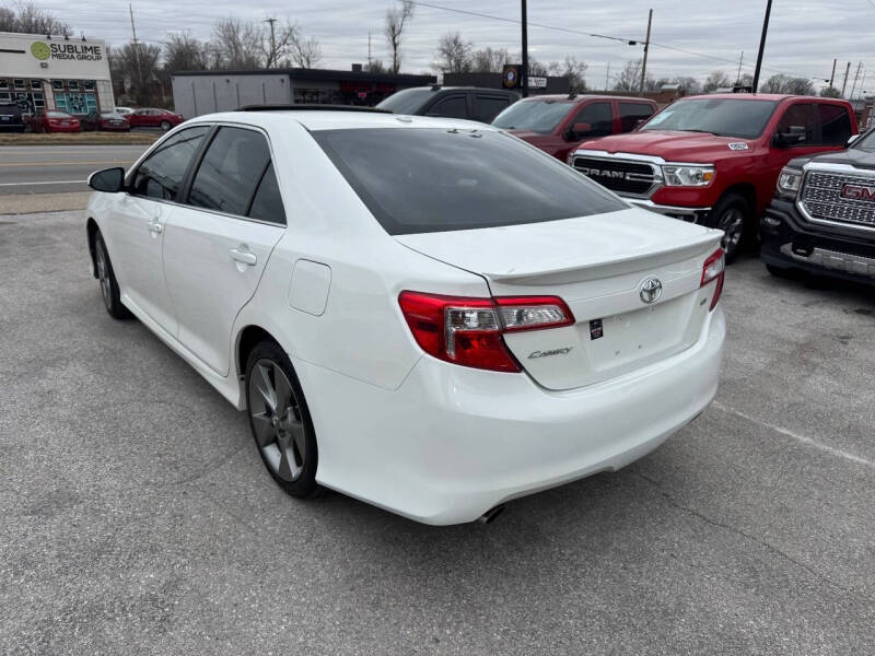 2014 Toyota Camry SE V6