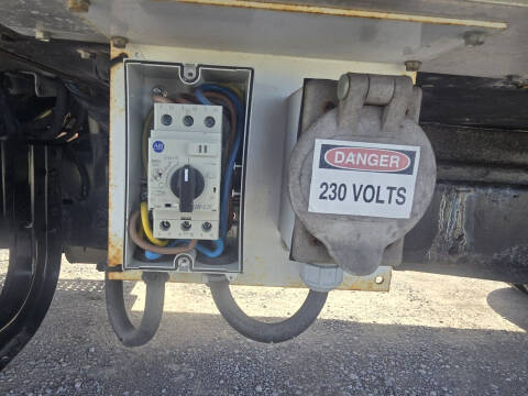2000 Freightliner FL60