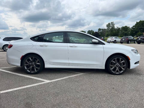 2015 Chrysler 200 S