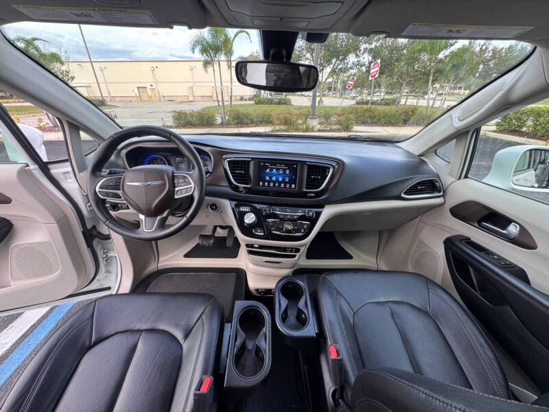 2018 Chrysler Pacifica Touring L