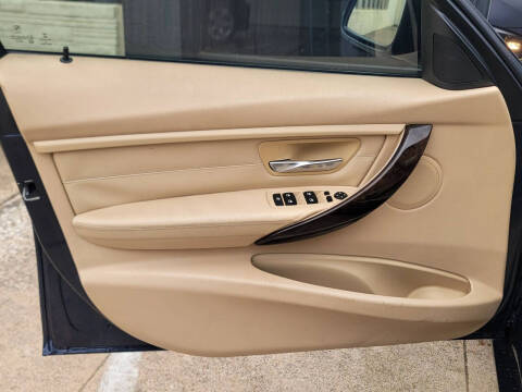 2015 BMW 3 Series 328i