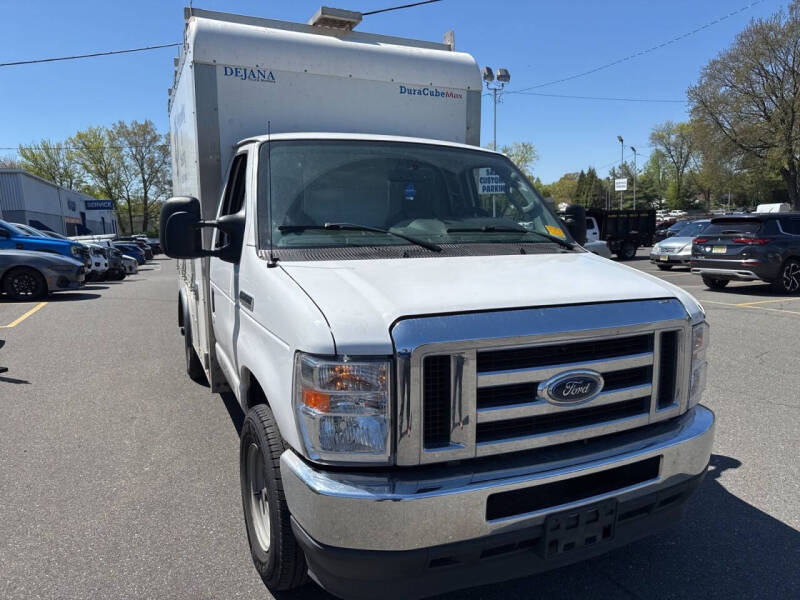 2022 Ford E-Series