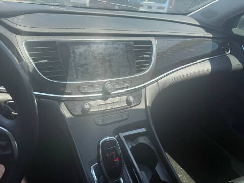 2017 Buick LaCrosse Essence