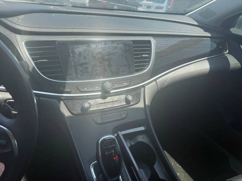 2017 Buick LaCrosse Essence