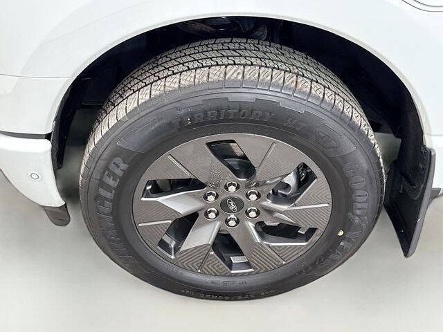 2023 Ford F-150 Lightning Lariat