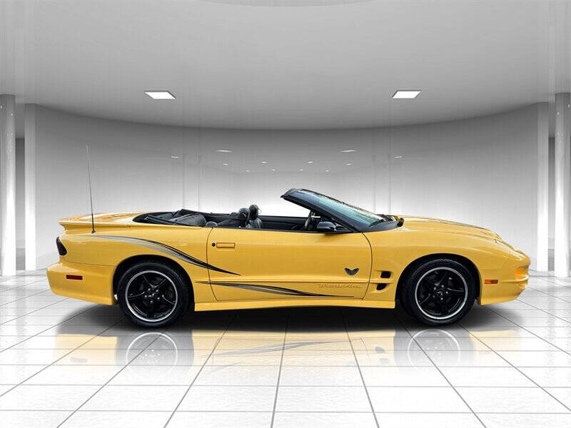 2002 Pontiac Firebird 10