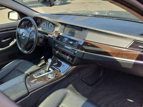 2013 BMW 5 Series 528i