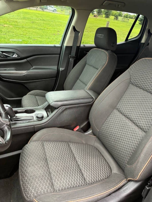 2018 GMC Acadia SLE-2