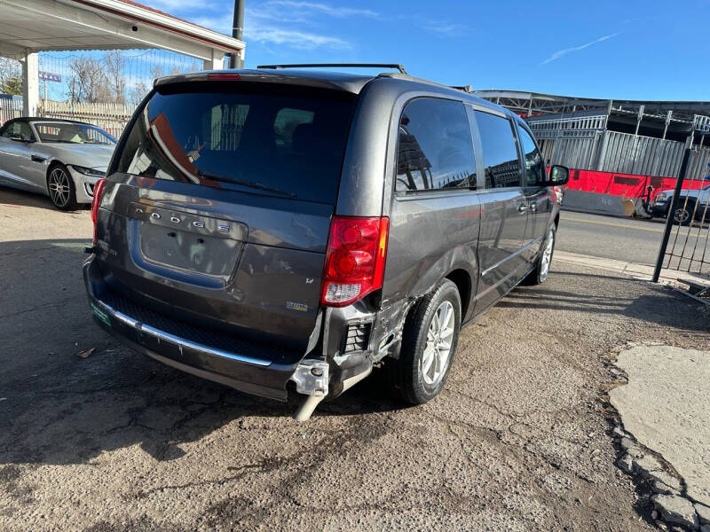 2016 Dodge Grand Caravan SXT