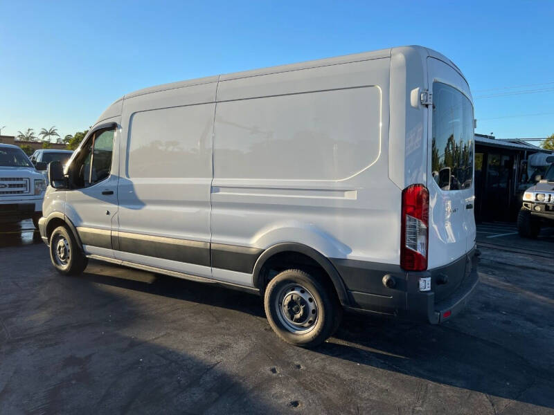 2017 Ford Transit