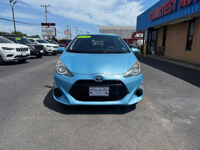 2015 Toyota Prius c Two
