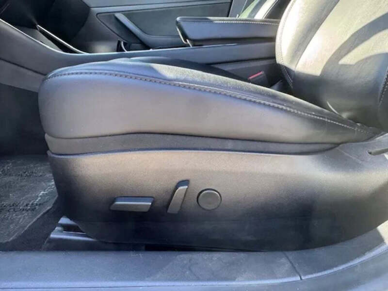 2020 Tesla Model 3 Standard Range