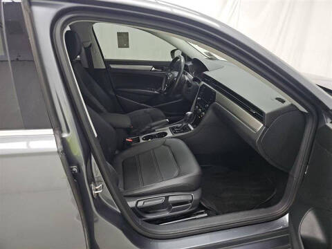 2022 Volkswagen Passat SE