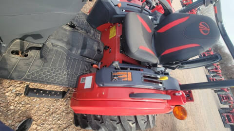 2025 Mahindra 1635 HST