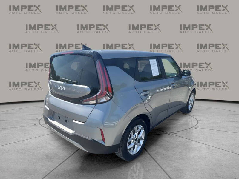 2024 Kia Soul LX