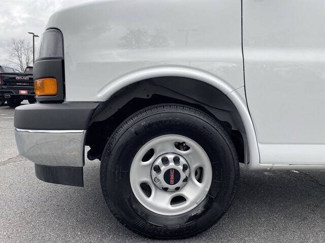 2023 GMC Savana 2500