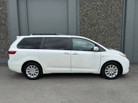 2016 Toyota Sienna