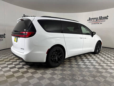 2025 Chrysler Pacifica Limited