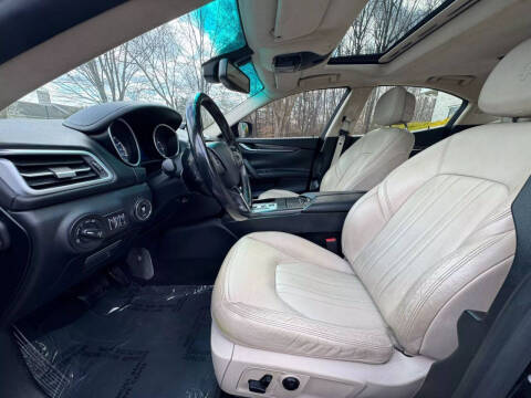 2015 Maserati Ghibli