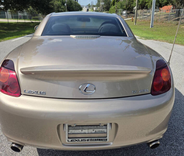 2005 Lexus SC 430
