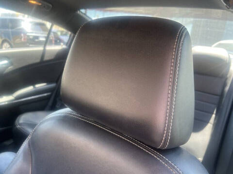 2012 Dodge Charger SXT Plus