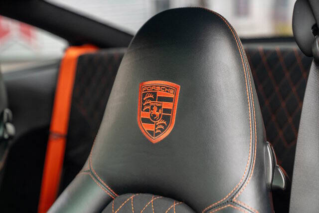 2003 Porsche 911 13