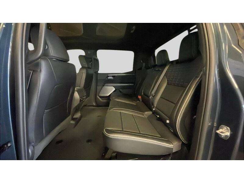 2025 GMC Sierra EV Denali