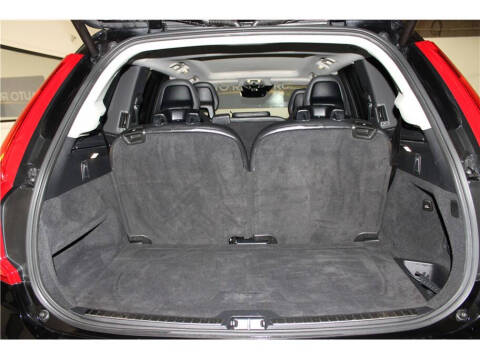 2021 Volvo XC90 T5 Momentum