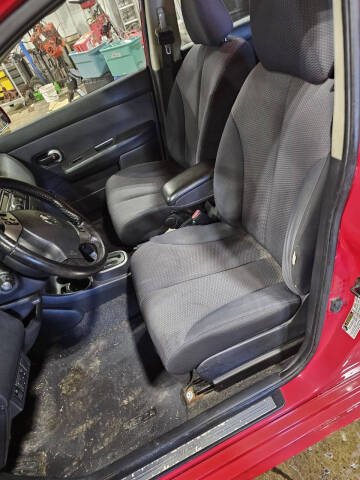 2008 Nissan Versa 1.8 SL