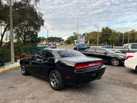 2011 Dodge Challenger SE
