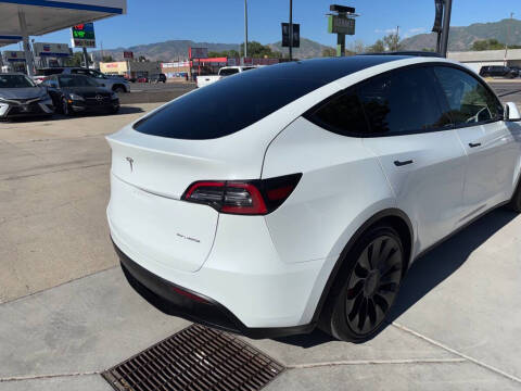 2023 Tesla Model Y Performance