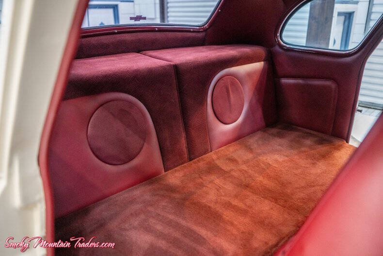 1940 Chevrolet Deluxe