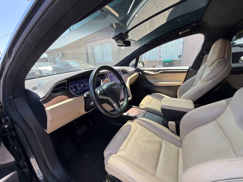 2016 Tesla Model X 90D