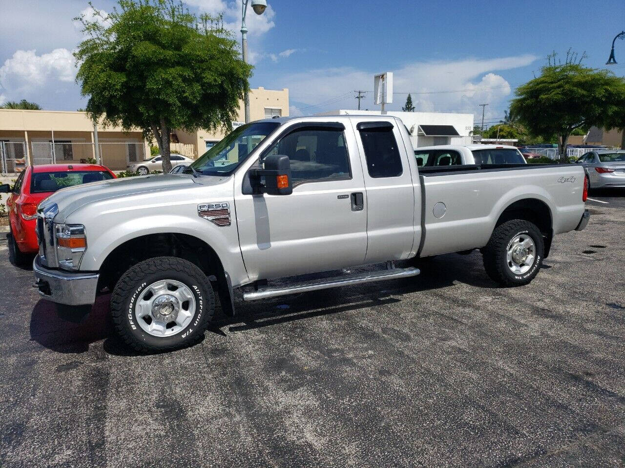 2010 FORD F-250 Pickup - $15,995