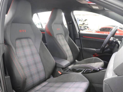2024 Volkswagen Golf GTI S